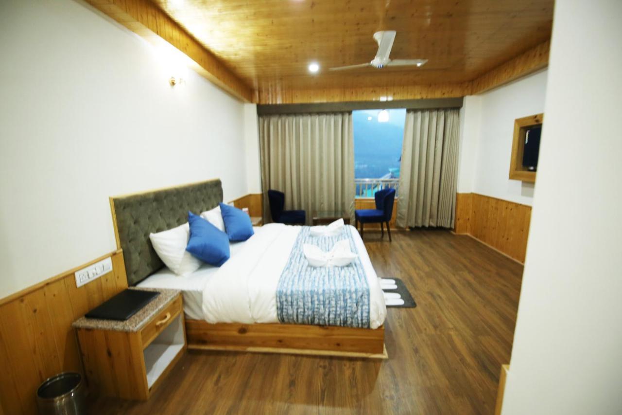 Blossom Hill Retreat Hotel มะนาลี ภายนอก รูปภาพ