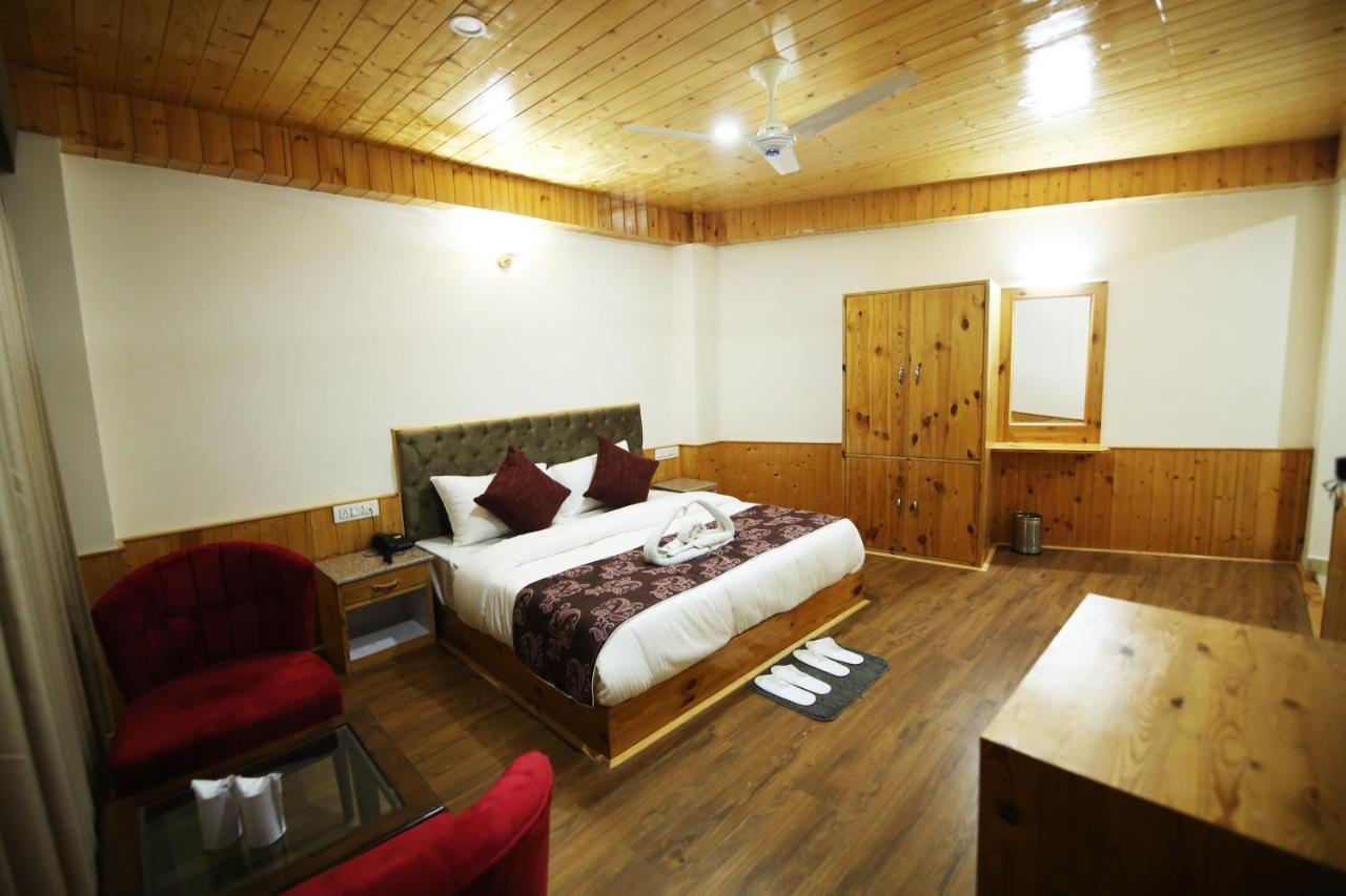 Blossom Hill Retreat Hotel มะนาลี ภายนอก รูปภาพ