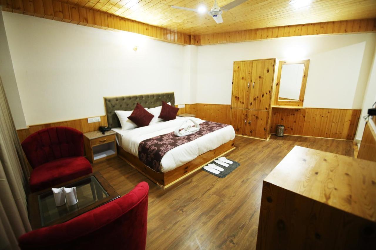 Blossom Hill Retreat Hotel มะนาลี ภายนอก รูปภาพ