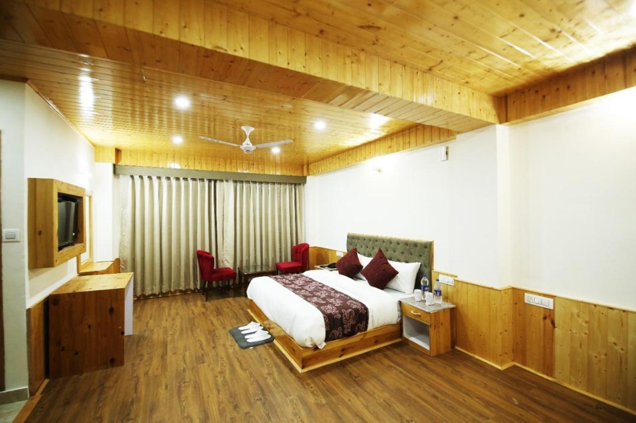 Blossom Hill Retreat Hotel มะนาลี ภายนอก รูปภาพ